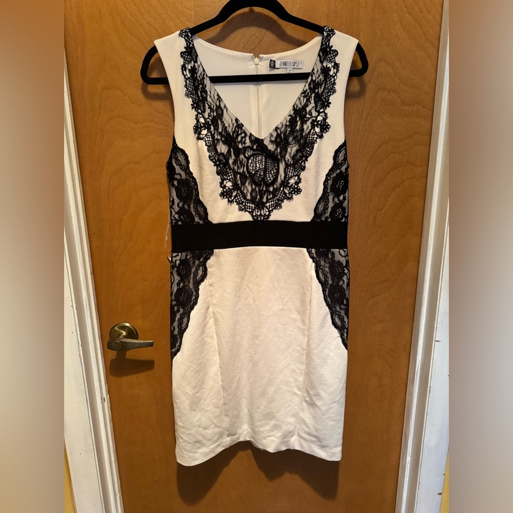 Jennifer Lopez - Sleeveless V-Neck Cocktail Dress - Size 10